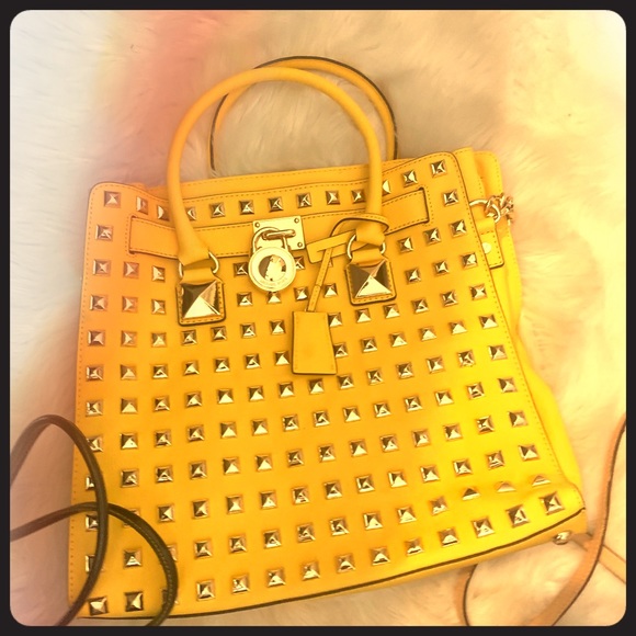 Micheal Kors, Dooney - Picture 1 of 6